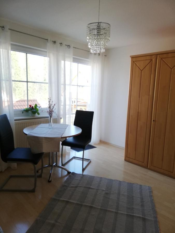 Ferienwohnung Am Bodensee Mit 3 Schlafzimmer Ueber 2 Etage Mit Kleine Balkon Bis 7 Personen Юберлінген Екстер'єр фото