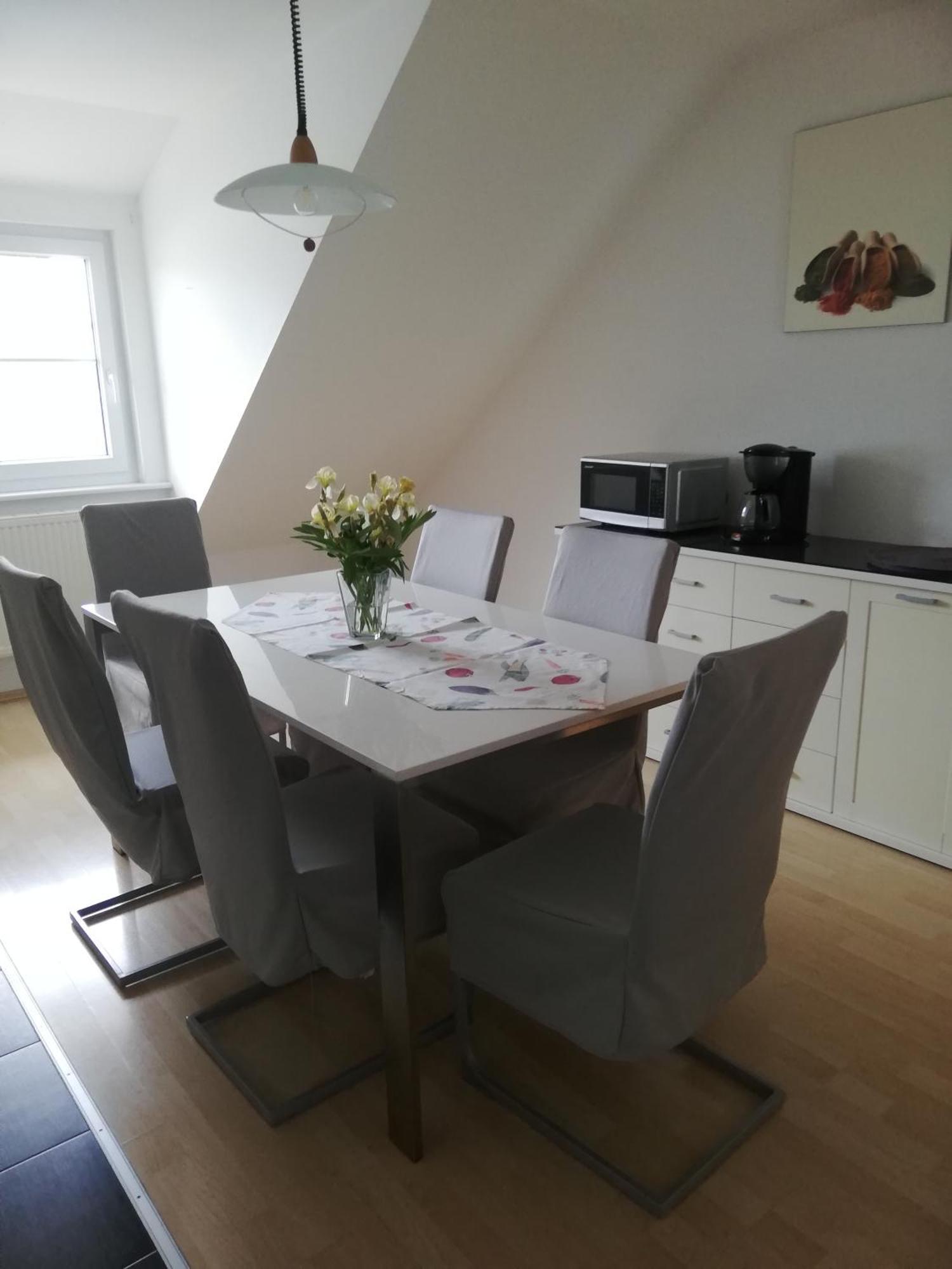 Ferienwohnung Am Bodensee Mit 3 Schlafzimmer Ueber 2 Etage Mit Kleine Balkon Bis 7 Personen Юберлінген Екстер'єр фото