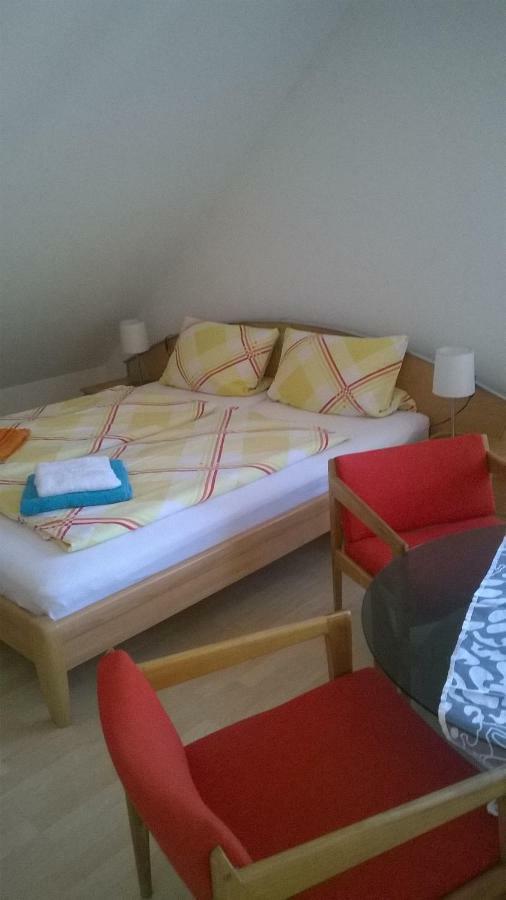 Ferienwohnung Am Bodensee Mit 3 Schlafzimmer Ueber 2 Etage Mit Kleine Balkon Bis 7 Personen Юберлінген Екстер'єр фото