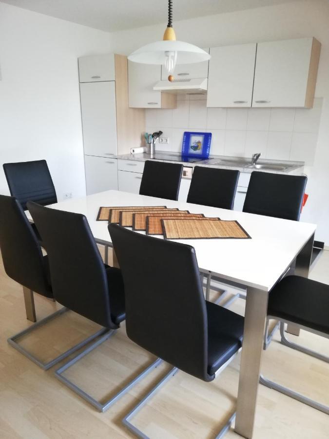 Ferienwohnung Am Bodensee Mit 3 Schlafzimmer Ueber 2 Etage Mit Kleine Balkon Bis 7 Personen Юберлінген Екстер'єр фото